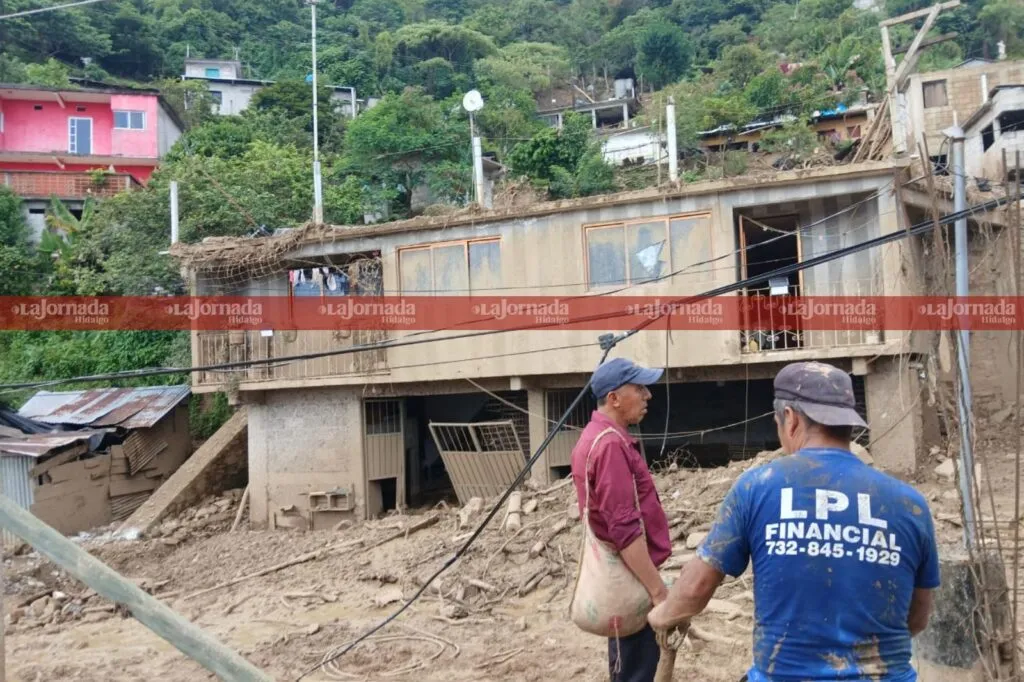 “Nos quedamos bajo la tierra”: la tragedia que golpeó a Acuautla