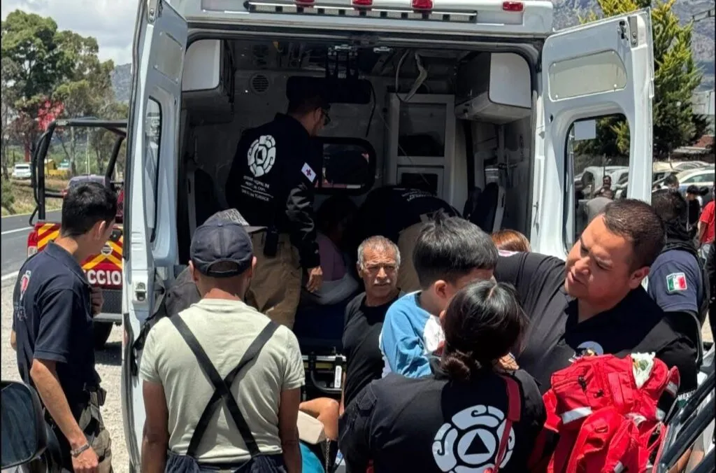 Fuerte accidente en la Pachuca–Actopan moviliza a cuerpos de emergencia en El Arenal
