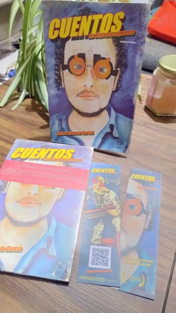 Rafael Tiburcio celebra 10 años de Cuentos de bajo presupuesto con presentación en Pachuca