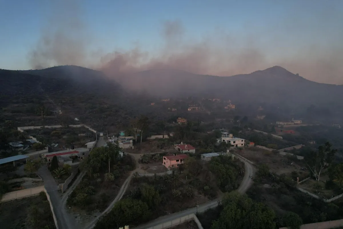 Brigadas regresarán al punto para enfriar la zona y evitar que el fuego resurja