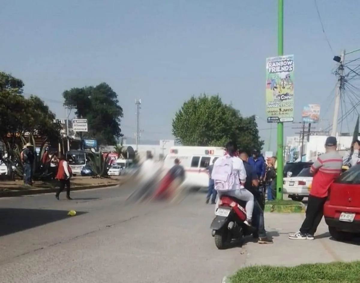 Muere mujer atropellada por autobús en Tulancingo; chofer se fuga