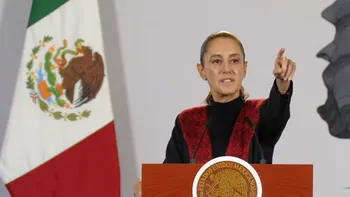 Claudia Sheinbaum presentó un proyecto de decreto para reforzar la seguridad de niñas, niños y adolescentes en las plataformas digitales.