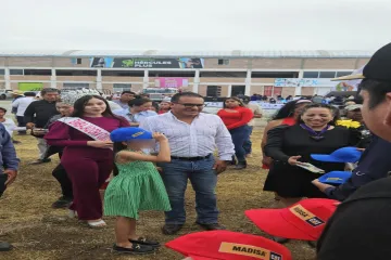 Feria de Ixmiquilpan: alcalde coordina con guardias comunitarias y garantiza seguridad