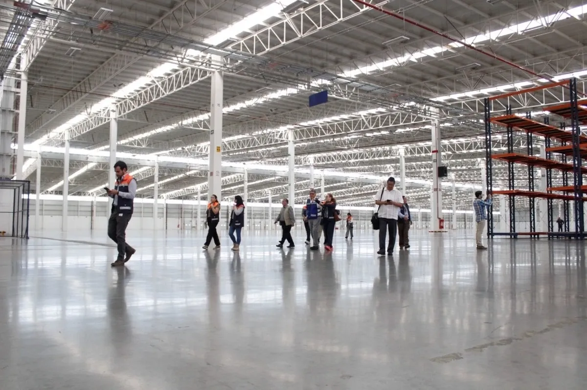 Defiende AMLO a la Megafarmacia de campaña mediática