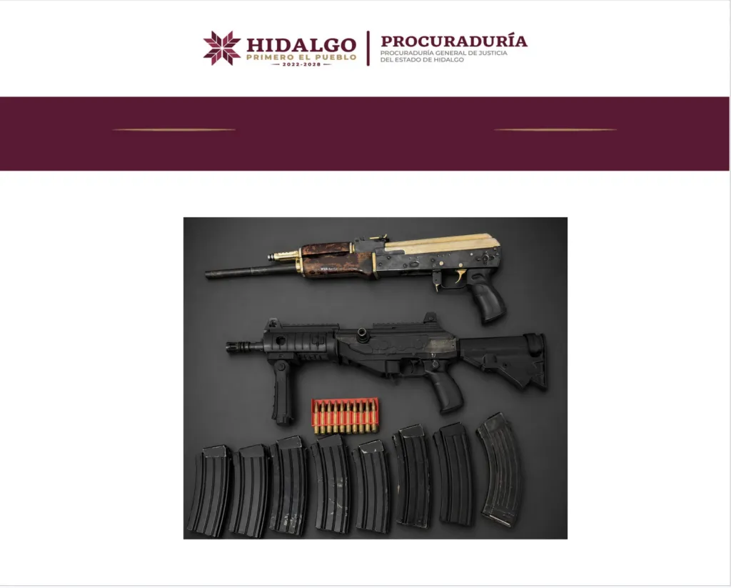 Detienen a dos en Mineral de la Reforma; aseguran drogas y armas