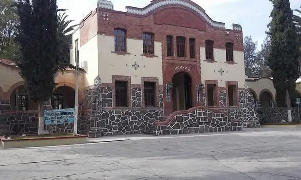 Normalistas advierten posibles movilizaciones si no se cumple restitución de instalaciones.