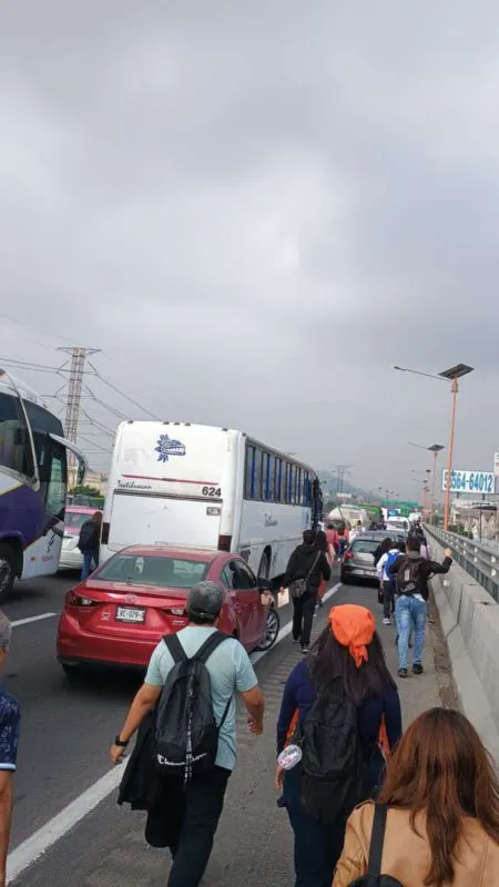 ¡Atención! Reportan bloqueo en la México-Pachuca este lunes