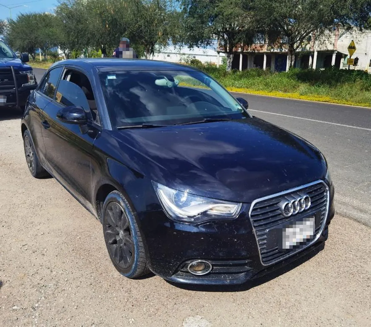 Aseguran a cuatro sujetos por narcomenudeo en Mixquiahuala