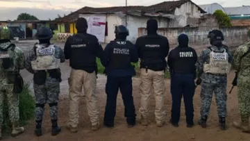 Elementos de seguridad durante un operativo en Hidalgo.