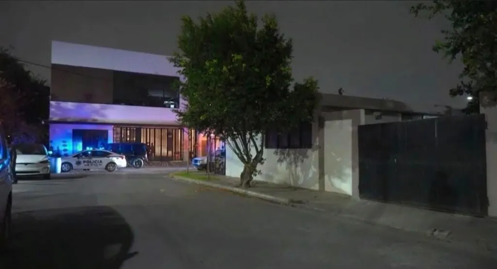 ¿Intento de secuestro? Así es la lujosa residencia de Karely Ruiz donde grupo armado entró a robar y golpear