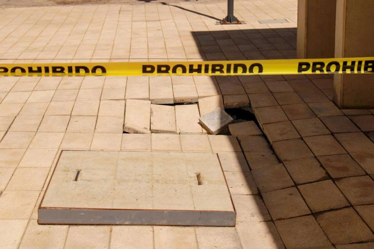 Reportan Hundimientos en la Explanada de la Ciudad Administrativa de Tizayuca; esto sabemos