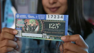 Presentan billete conmemorativo dedicado a la Banda Sinfónica del Estado de Hidalgo por su 125 aniversario.