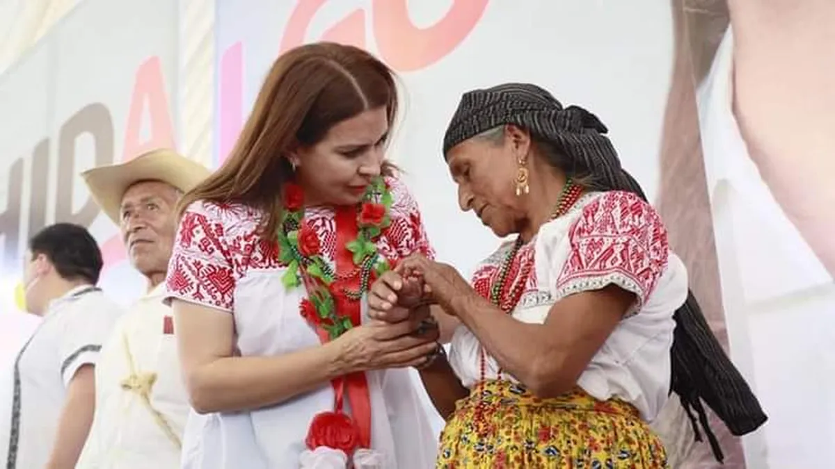 Carolina Viggiano recorre la Sierra Otomí-Tepehua