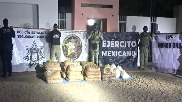 Elementos de la Guardia Nacional y SEDENA realizan operativo de seguridad en coordinación con autoridades estatales.