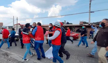 Revientan marcha de defensores de animales en Real del Monte