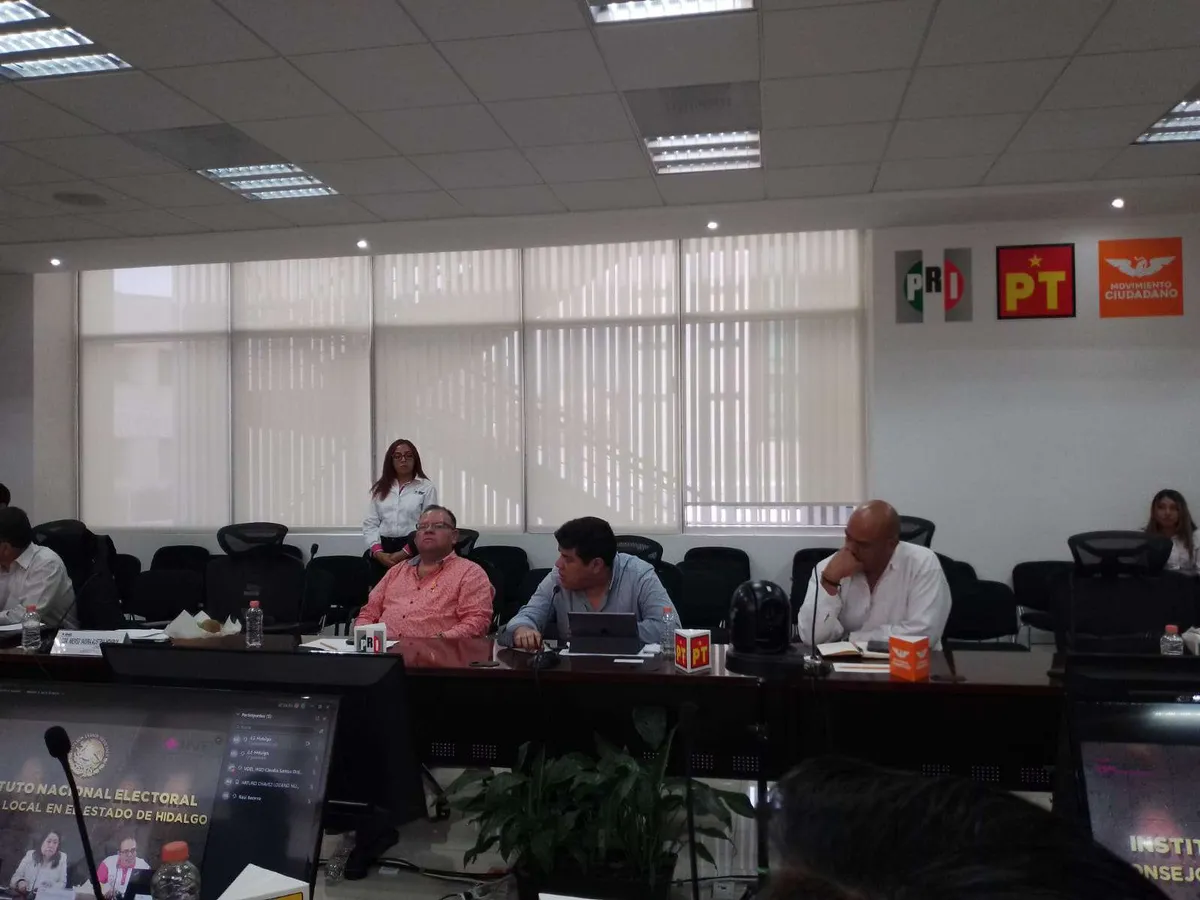 Denuncian cierre de casilla en Real Toledo y encapuchados en Huejutla