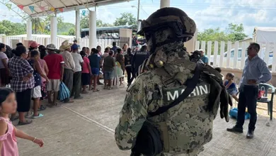 La presidenta municipal Francisca Lara Velázquez realizó un recorrido por Santa Teresa, para ubicar la supuesta falla.