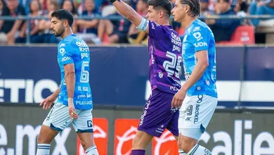 Carlos Moreno arquero goleador del Pachuca