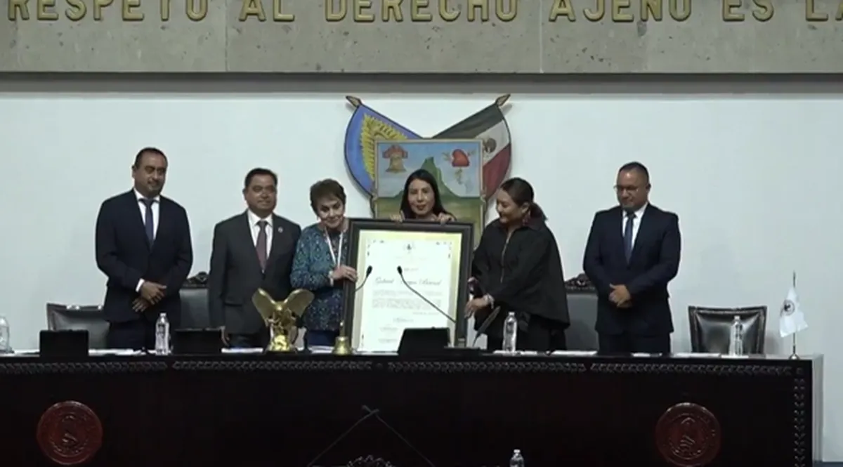 Rinden homenaje póstumo a Gabriel Vargas Bernal, autor de La Familia Burrón