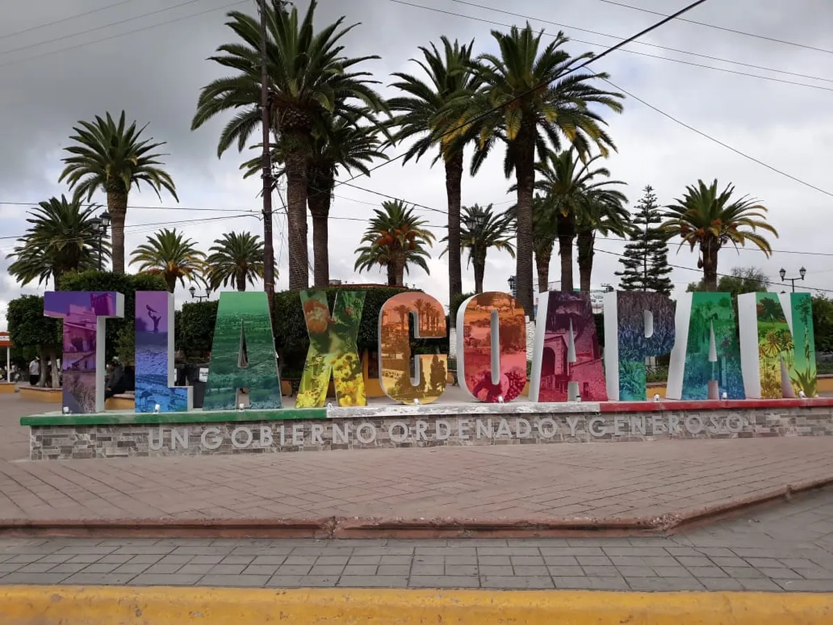 Vecinos acusan a alcaldía de Tlaxcoapan de abrir bares en zonas prohibidas