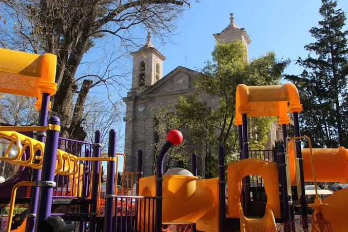 Familias de Tulancingo exigen a la alcaldesa devolver los juegos de La Floresta y transparentar su paradero
