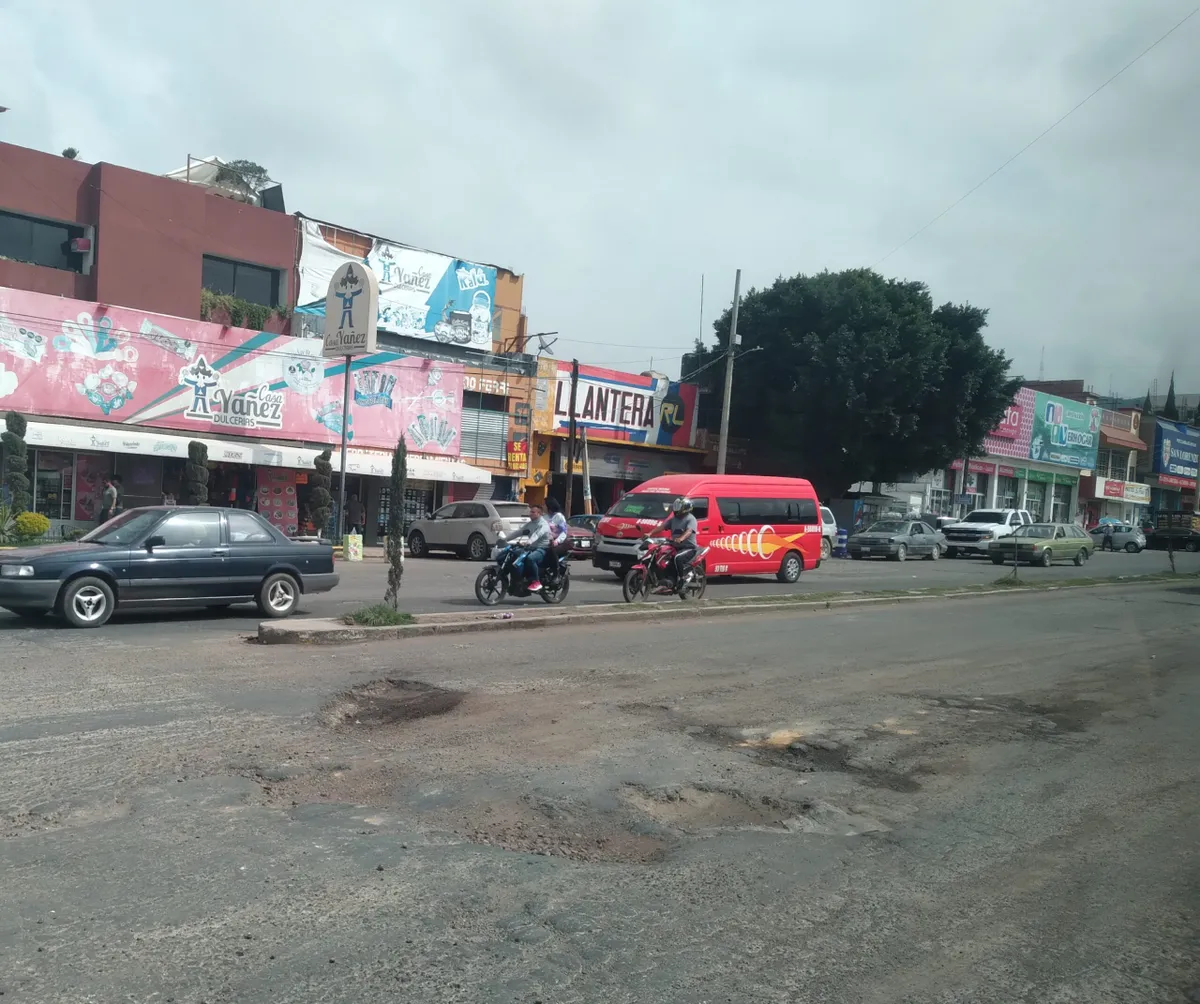 Fracasa licitación de bacheo en Tulancingo