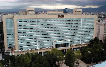 Fachada del IMSS