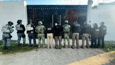 Aseguran inmuebles que almacenaban huachicol en Tlaxcoapan