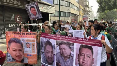 La marcha de madres buscadoras avanzó hacia el estadio sede de la inauguración para exigir atención a los más de 133 mil desaparecidos.