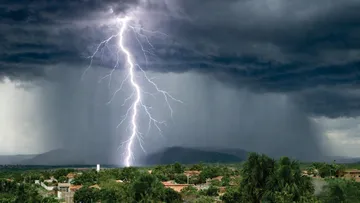 Lluvias intensas y cielo nublado
