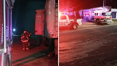 Contenedores con químicos provocan alerta en carretera de Hidalgo. Autoridades ya investigan el origen del incidente.