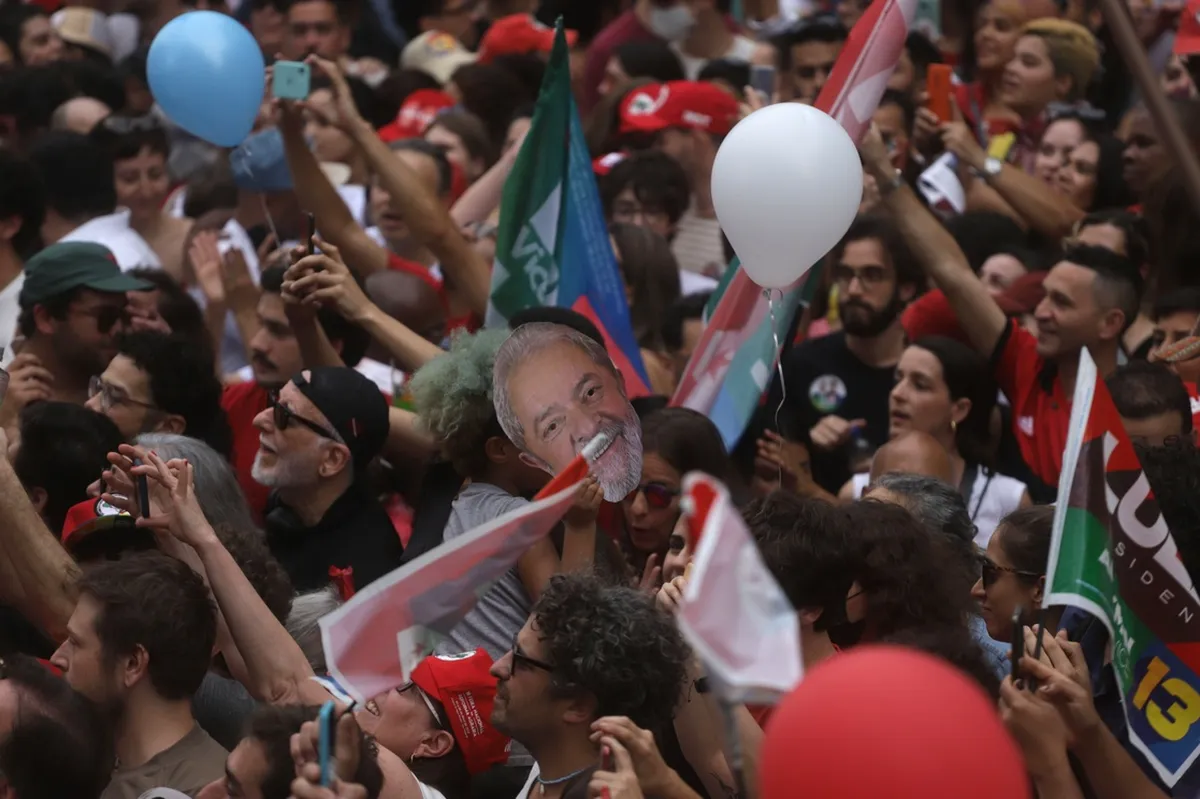 Tribunal Electoral de Brasil declara ganador a la Lula en elección presidencial