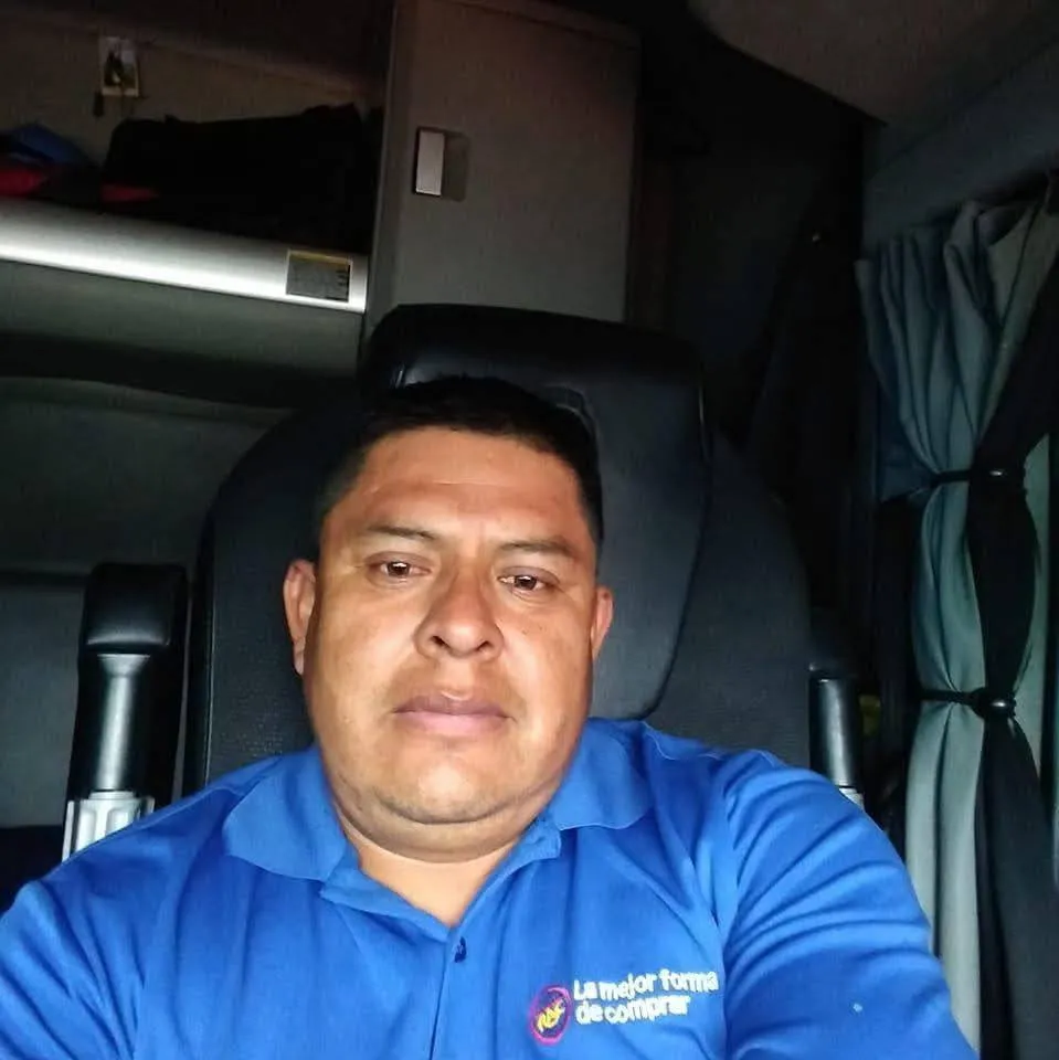 “Se perdió todo rastro”: buscan a trailero hidalguense desaparecido en carretera