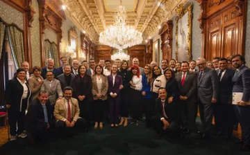 Claudia Sheinbaum se reúne con gobernadores de Morena para fortalecer el IMSS-Bienestar