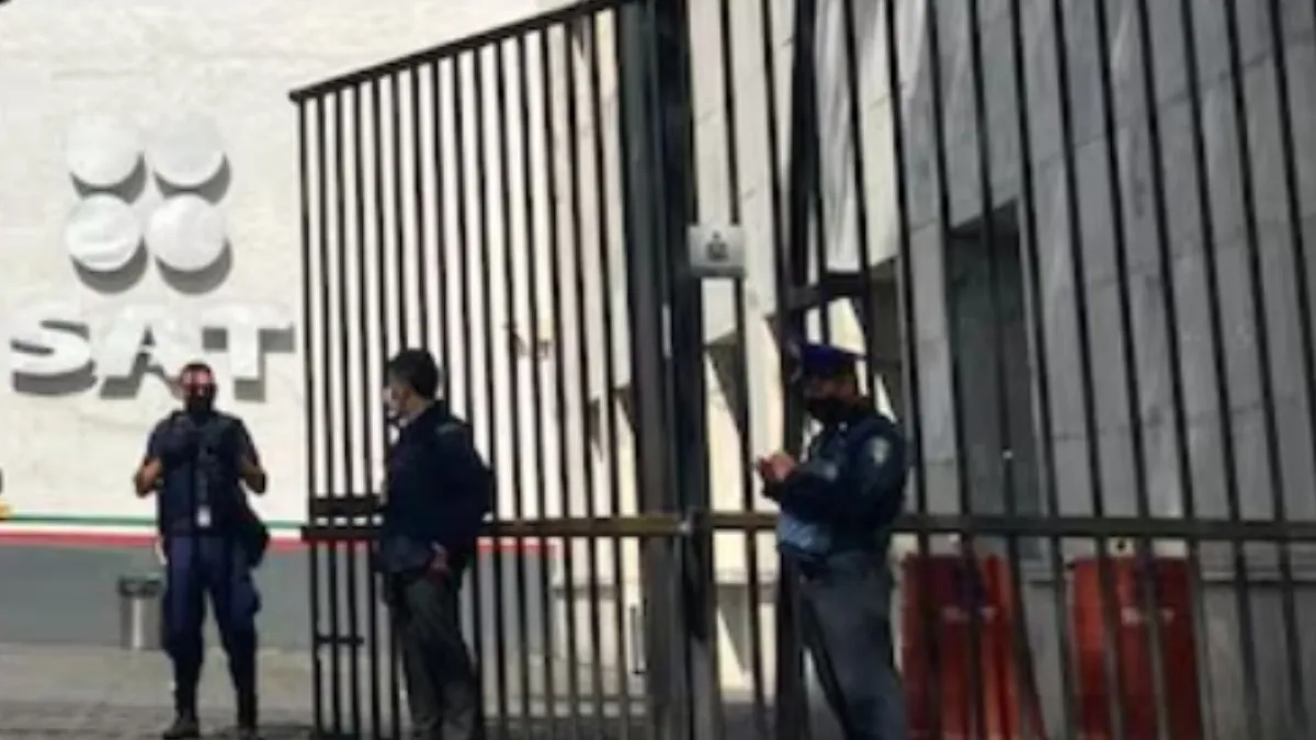 El SAT vigila depósitos en efectivo y transferencias mayores a 15 mil pesos. Conoce qué pasa si no justificas el origen del dinero.