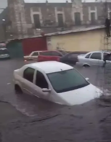 Fotos y Videos de la Inundación en Pachuca: Impacto de la Lluvia de Este Jueves