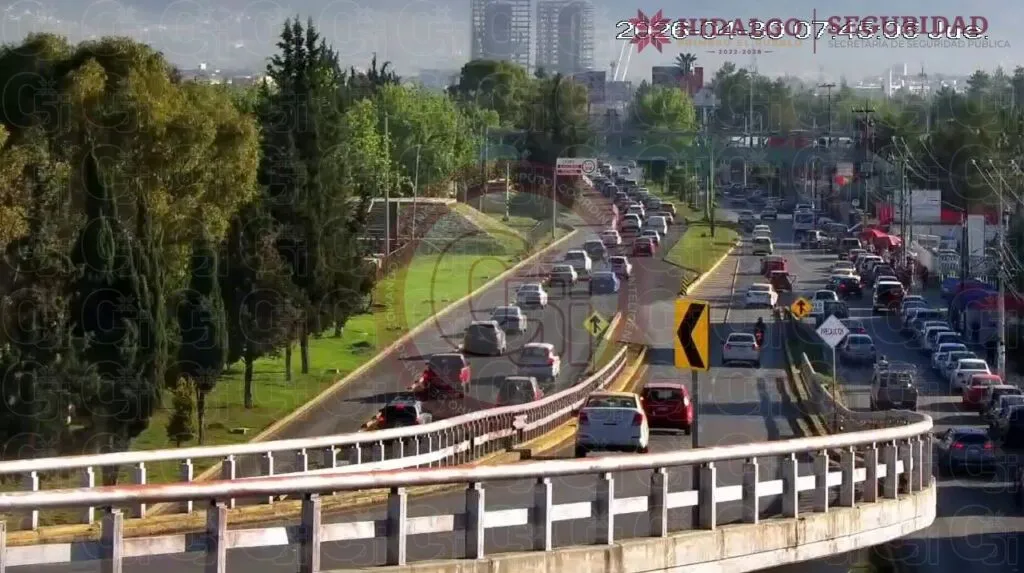 Pachuca colapsa: largas filas en la México-Pachuca