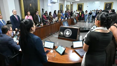 Congreso de Hidalgo blinda a docentes ante violencia digital