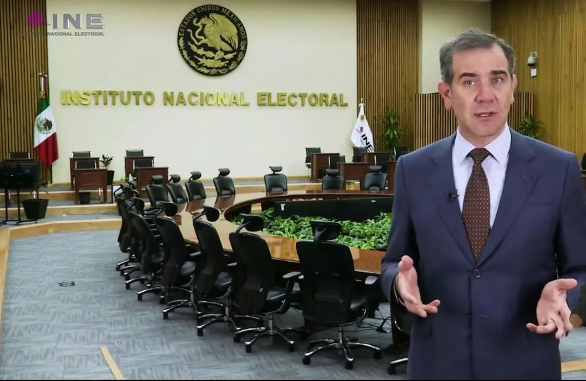 Ayer, hoy y por muchísimos años, INE permanecerá: Córdova