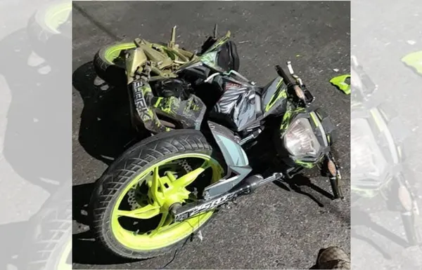 Accidente en Pachuca deja una mujer muerta y un hombre herido tras choque en motocicleta