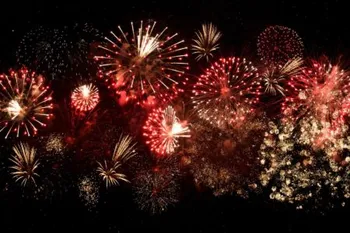 Fuegos artificiales por fiestas patrias en México