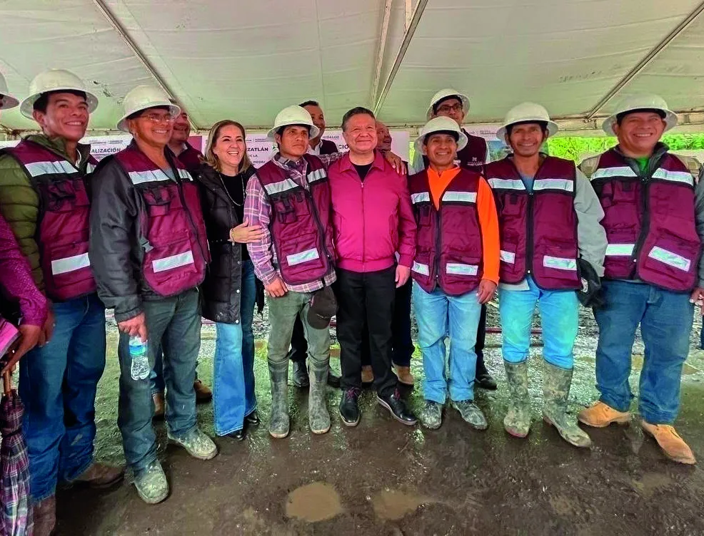 Menchaca garantiza inversión en carreteras y caminos para 2024