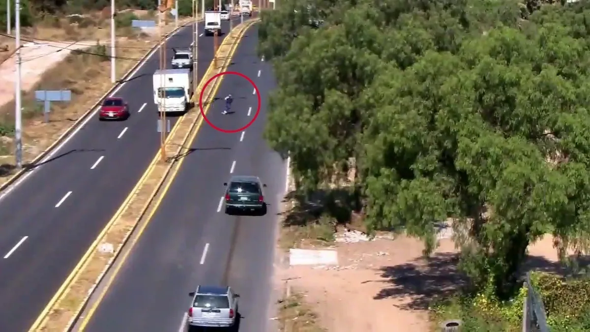 Mexiquenses caen en San Agustín Tlaxiaca tras robar unidad con lácteos