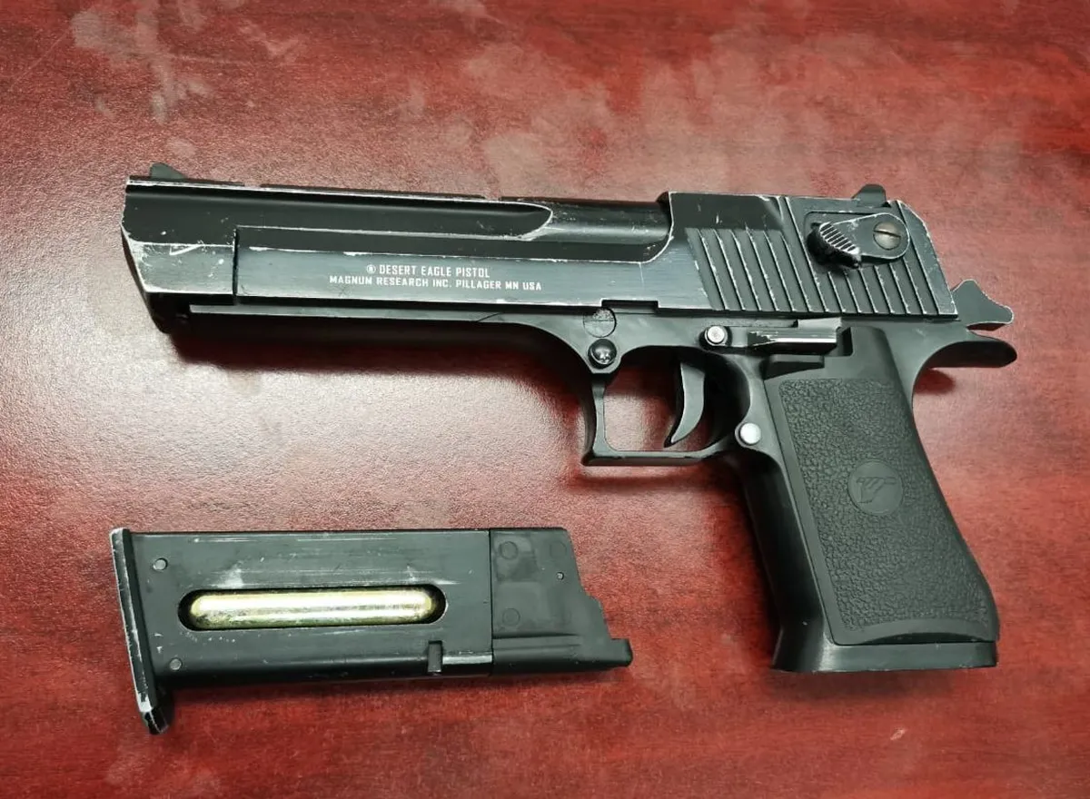 Detiene a tres hombres por asalto a transeúnte en Tulancingo