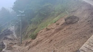 rescatan a familias en nicolas flores