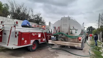 Incendio consume casa en Mixquiahuala; no hay heridos