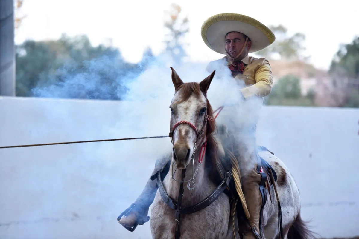 Por sesión del PEF, Cuauhtémoc Ochoa abandona a su equipo en Nacional Charro