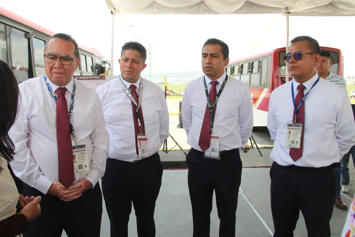 Incertidumbre laboral en el Tuzobús ante cambio de operación; trabajadores exigen certeza