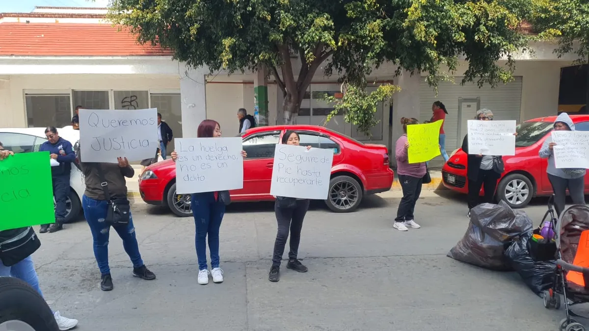 Protesta en juzgados de Tula; exigen que madre pueda reunirse con su hija
