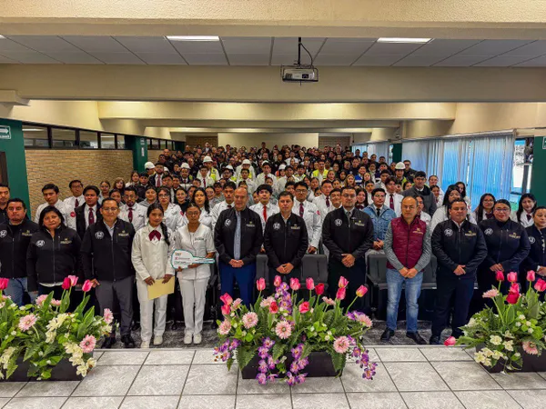 Inicio de construcción del Hospital-Escuela en la UTSH